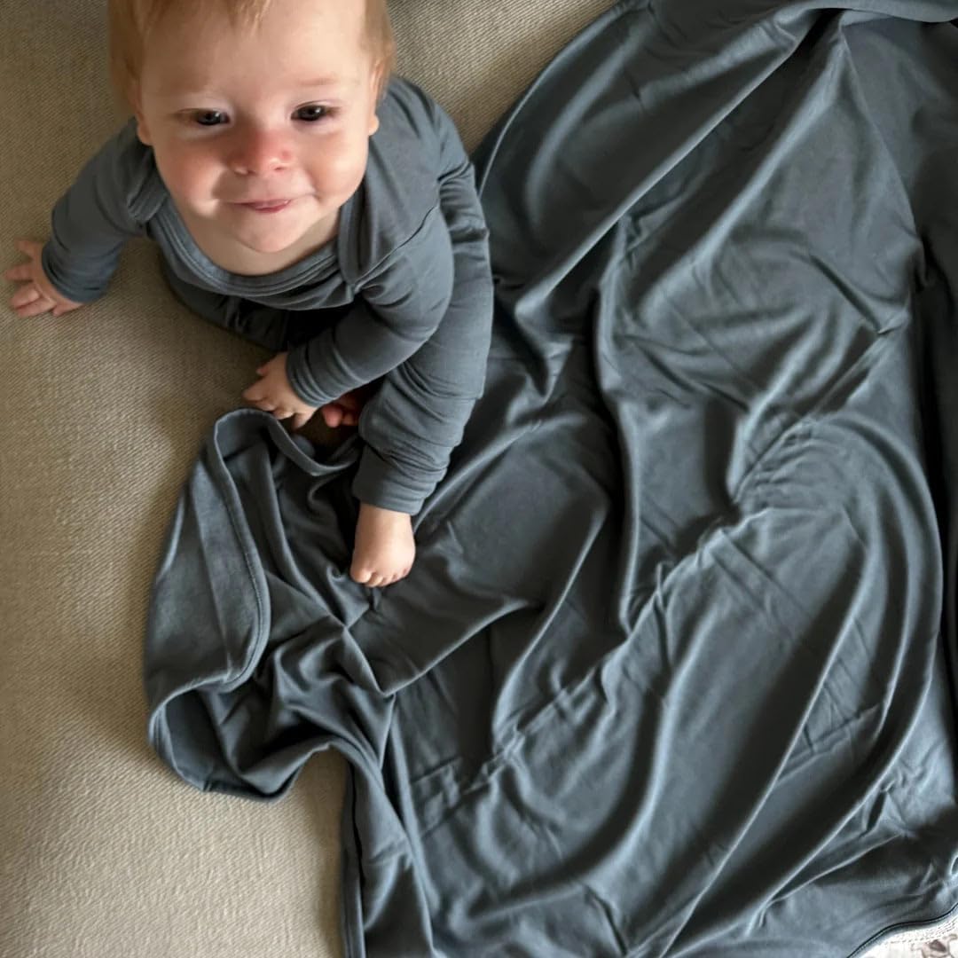 GUNAMUNA Unisex Baby Children Fleece Blanket, Soft and Fluffy, Swaddle Wrap, Size Mini (30" x 40"), Maple