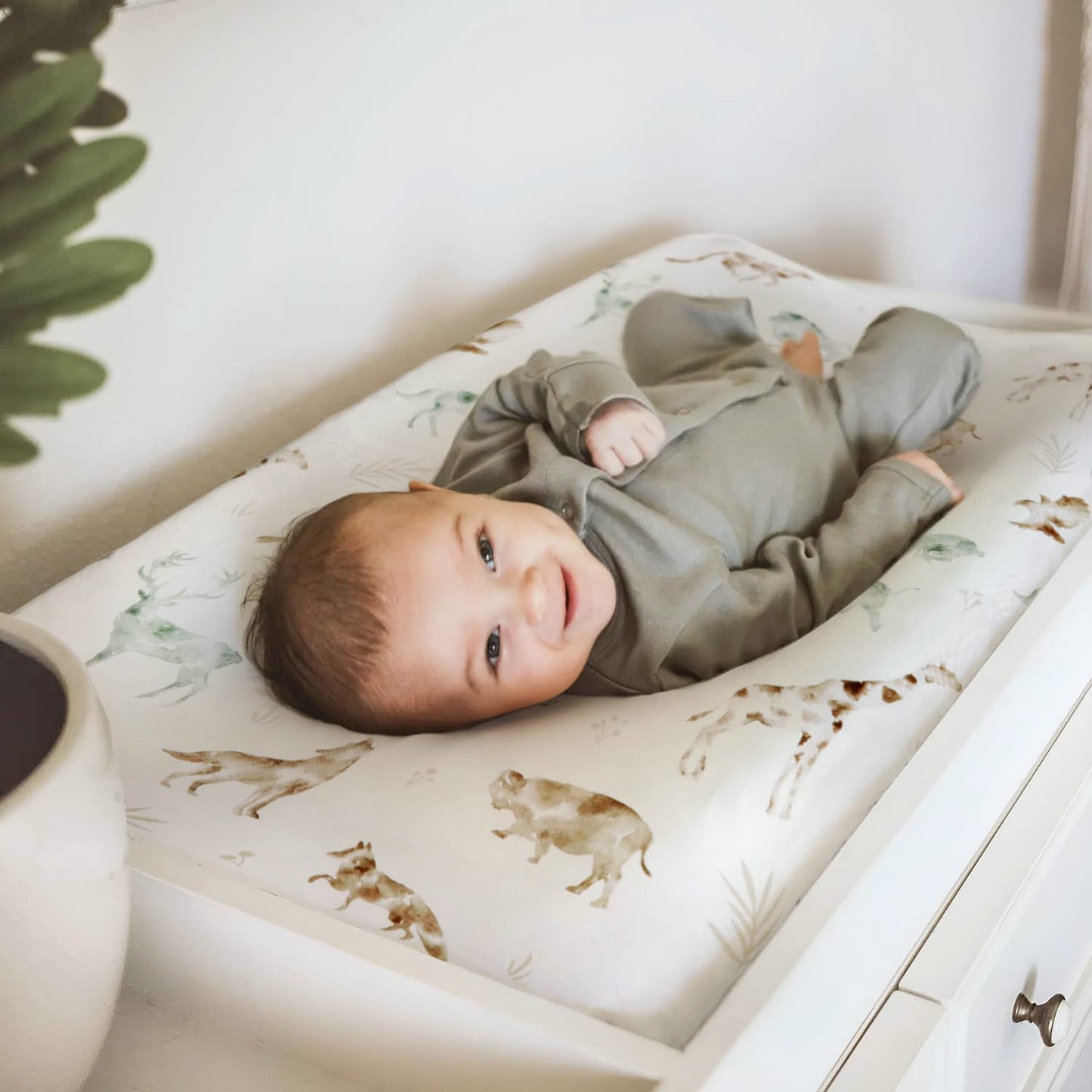 GRSSDER Stretch Ultra Soft Jersey Knit Changing Pad Cover Set 2 Pack, Change Table Pad Covers Fit 32"/34" x 16" Pads Safe and Snug, Stylish Pattern for Boys and Girls, African Savannah Animals