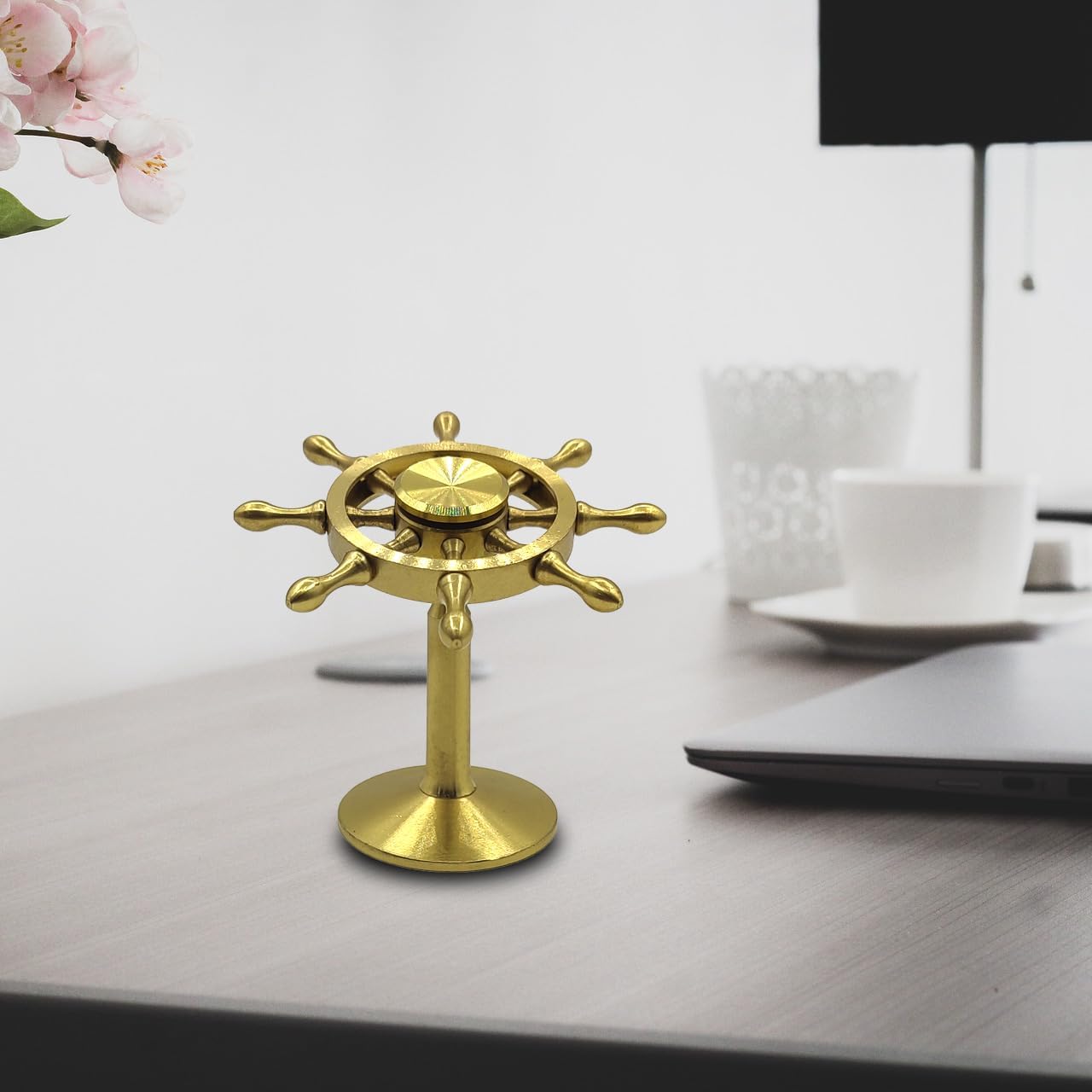Brass Spinner Ship Wheel, Kinetic Desk Toy Spin with Stand, High Speed Bearing Metal Hand Spinners Anxiety Finger Tabletop Toys Gyro （Small）