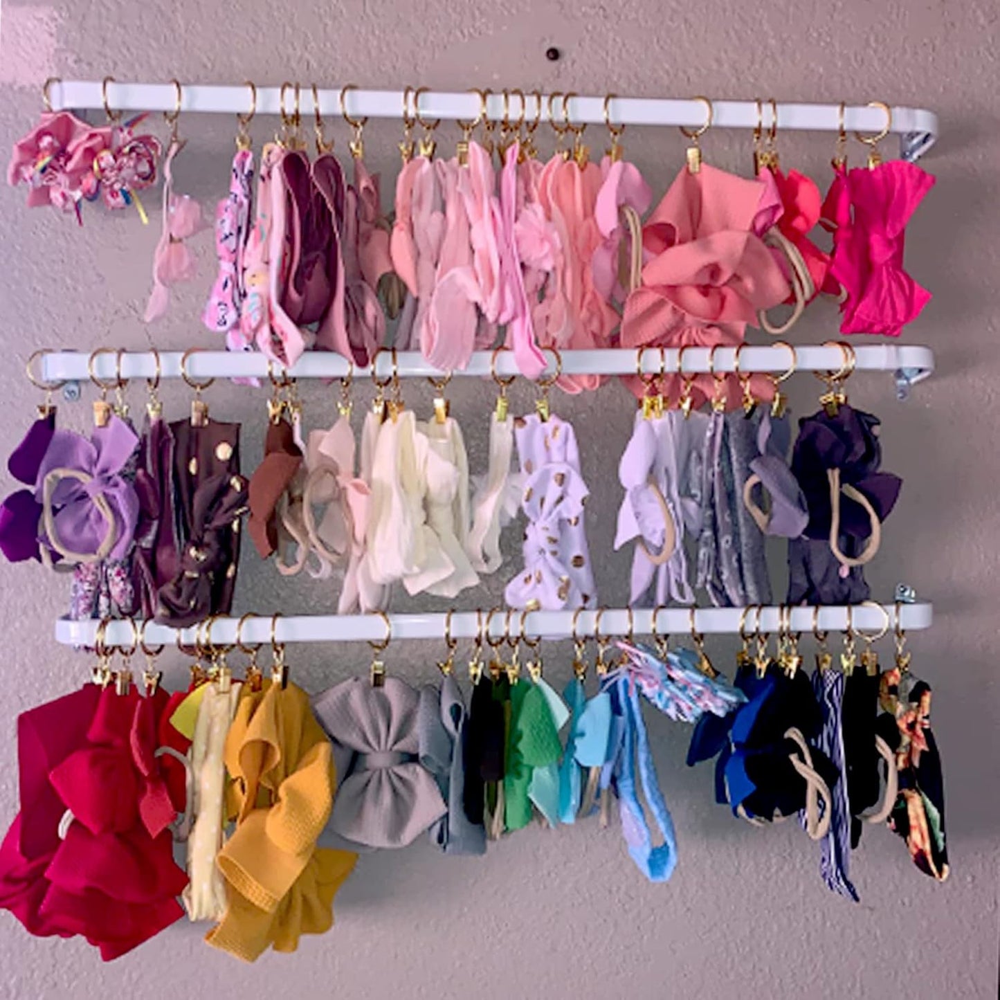 100 Pack Gold Curtain Rings with Clips, Curtain Hooks Hangers Clip Rings for Hanging Drapes Bows Hat, Drapery Rings 1 in I D, Fits up to 5/8 in Diameter Curtain Rod.