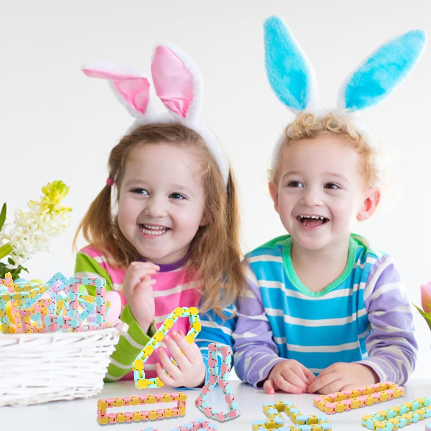 Woosir 6 Pack Wacky Tracks Fidget Toys Gifts for Kids Classroom Brithday Party Favors 24 Links Sensory Snap Fidget Snake Click Toys for Kids Adult Stress Relief Party Gifts Macarons Colors