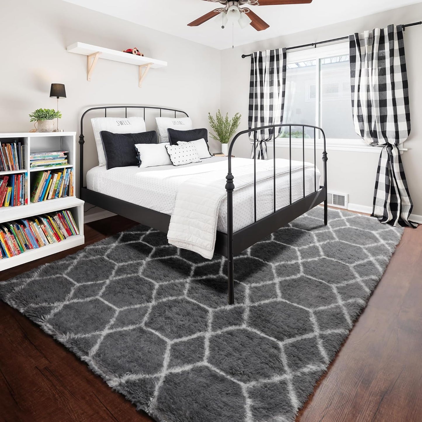 ONASAR Area Rugs for Bedroom Living Room, Washable 4x6 Fluffy Grey and White Floor Rug, Shaggy Geometric Soft Plush Fuzzy Carpet for Nursery Teen Playroom Dorm Office Home Decor Aesthetic