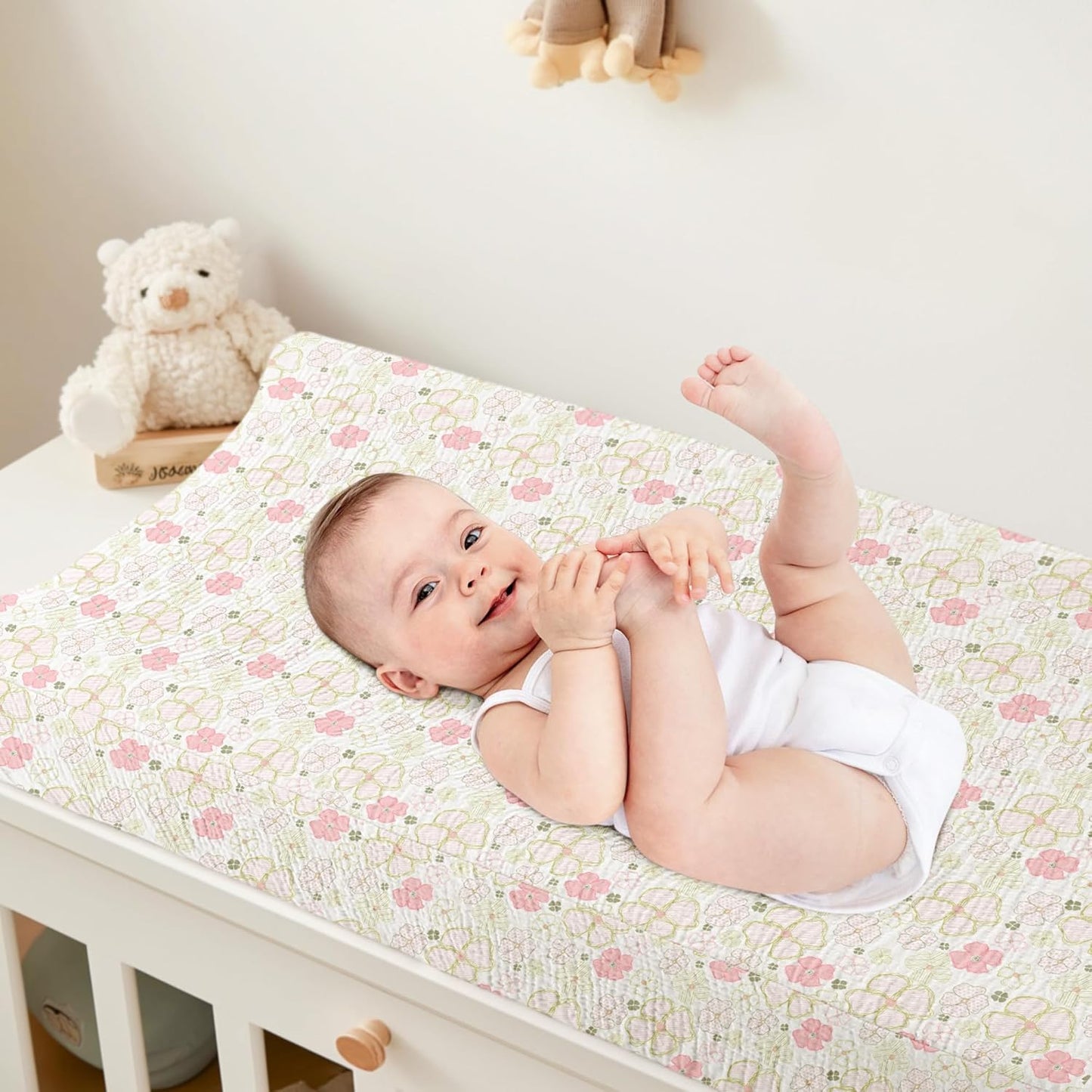 Bearmoss Changing Pad Cover, 2 Pack Muslin [100% Cotton] Diaper Changing Table Covers, 32'' x 16'' Soft Breathable Changing Pad Sheets for Unisex Baby Girls and Boys with Strap Holes (Pinkfloral)