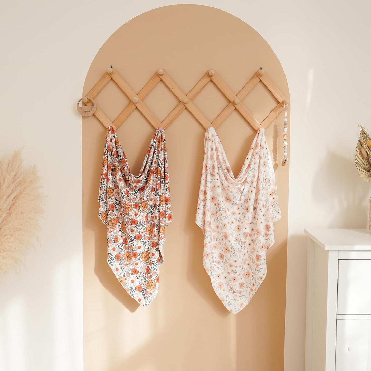 Konssy Baby Girl Newborn Receiving Blanket with Matching Headband and Beanie Set Baby Swaddle Nursery Swaddle Wrap