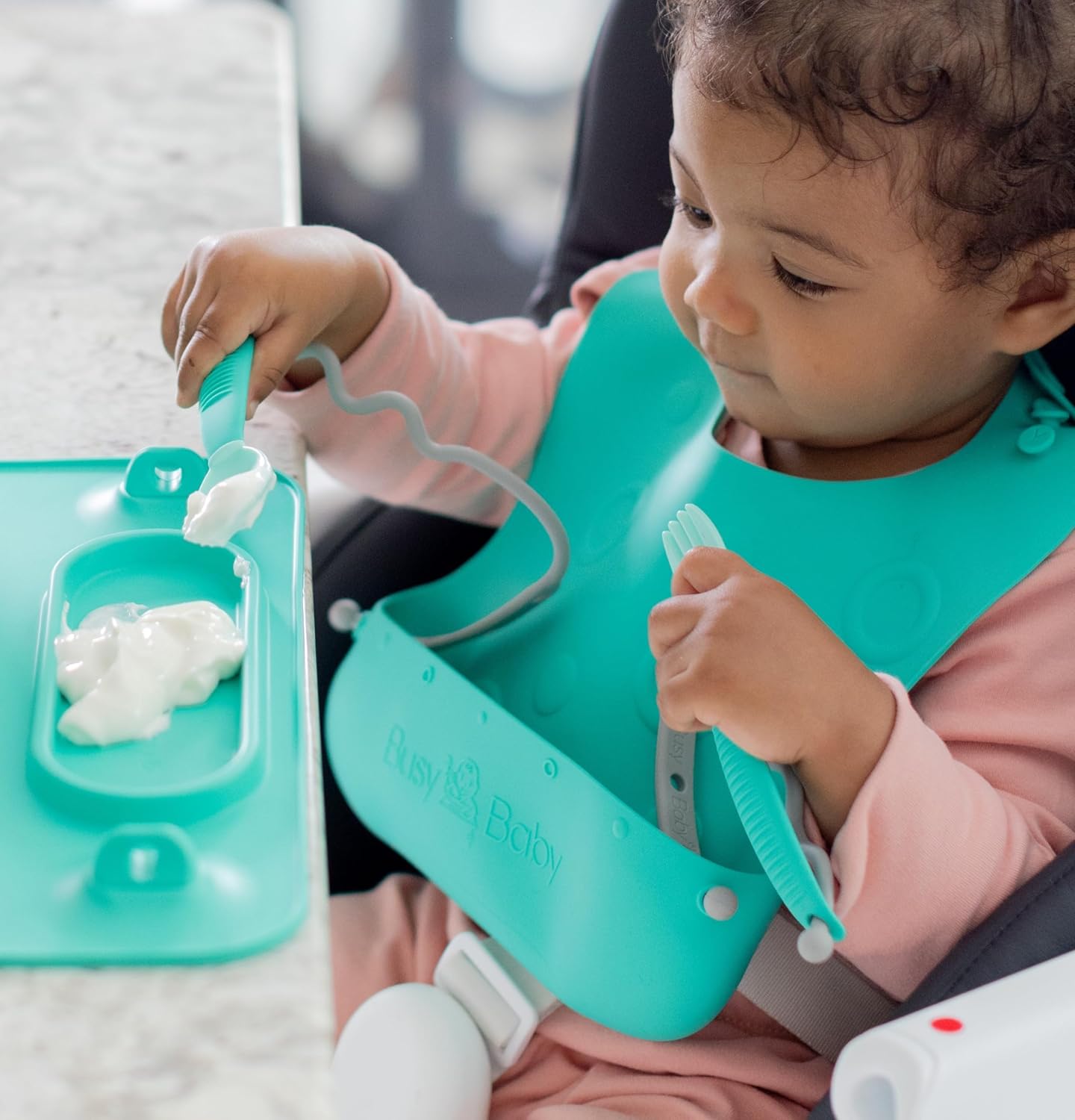 BUSY BABY Bungee Bib & Utensil Set – Adjustable Silicone Bib with Pocket & Tethered Utensils for Babies & Toddlers