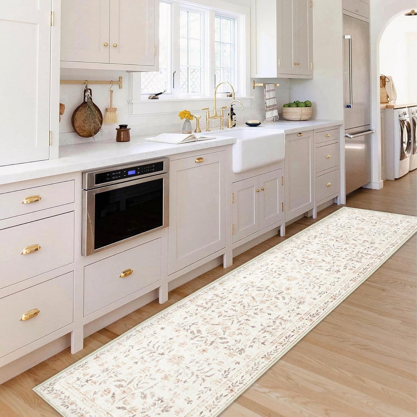 Runner Rug for Hallways 2x6, Washable Boho Runner Rug Non-Slip Kitchen Runner, Soft Low Pile Floral Carpet Runners for Hallway, Bedroom, Bathroom, Laundry, Staircase, Foyer(2'x6', Floral Beige)