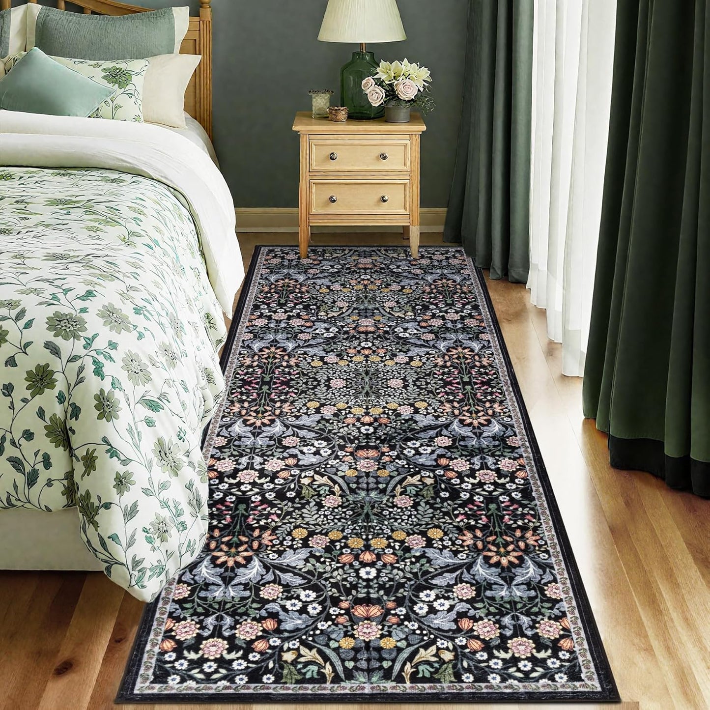 Runner Rug for Entryway: 2.6x8 Kitchen Rugs Non Slip Washable Ultra-Thin Soft Floral Carpet Indoor Stain Resistant Carpets for Hallway Bedroom Kitchen Laundry Bathroom Dorm Dark Black