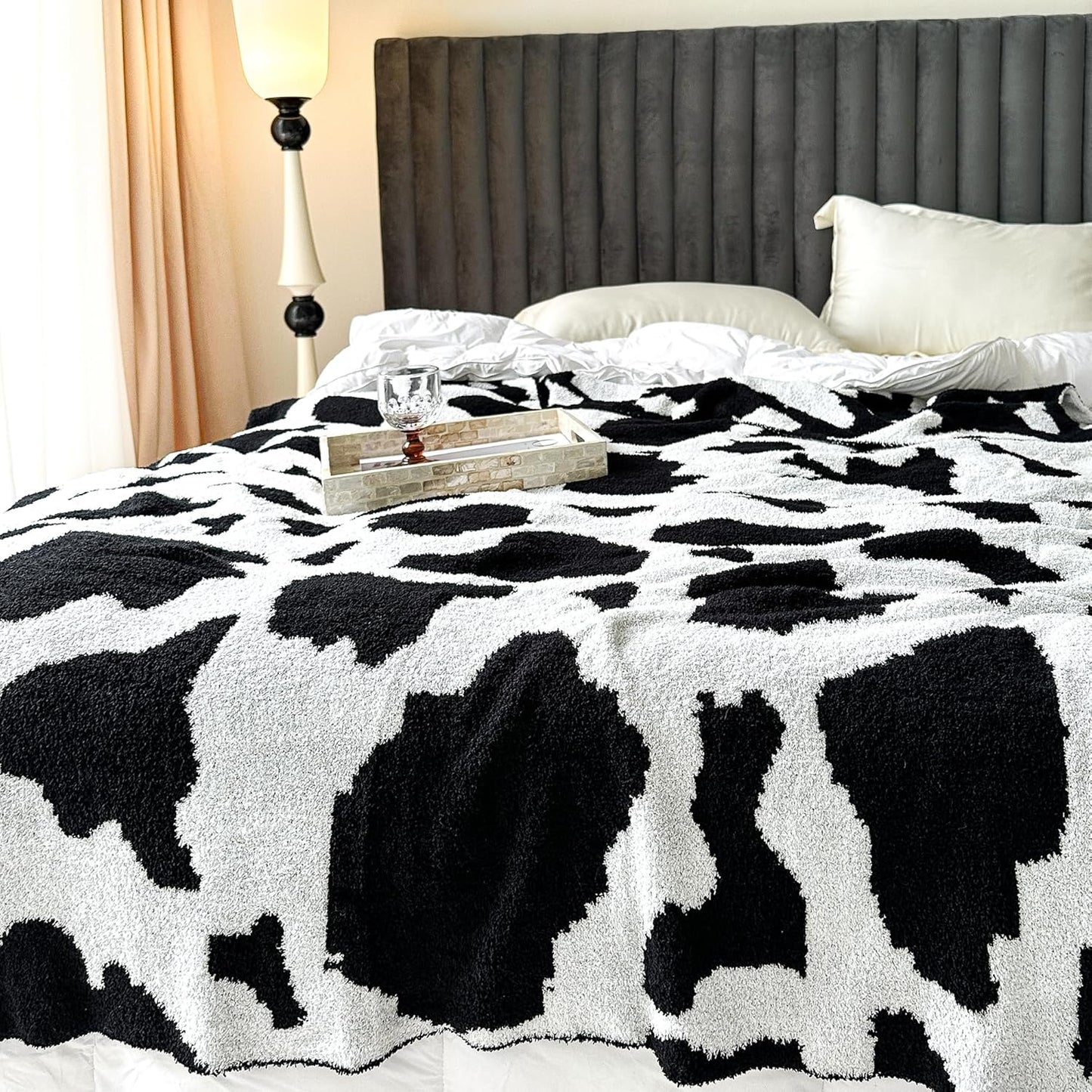 SeaRoomy Cow Throw Blanket, Ultra Soft Cozy Microfiber Knit Throw Blanket for Couch Bed, Warm Fluffy Reversible Cute Lightweight Cow Print Blanket for All Seasons(50"x70")